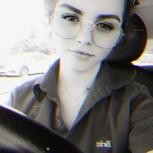 Meet your Posher, Britt